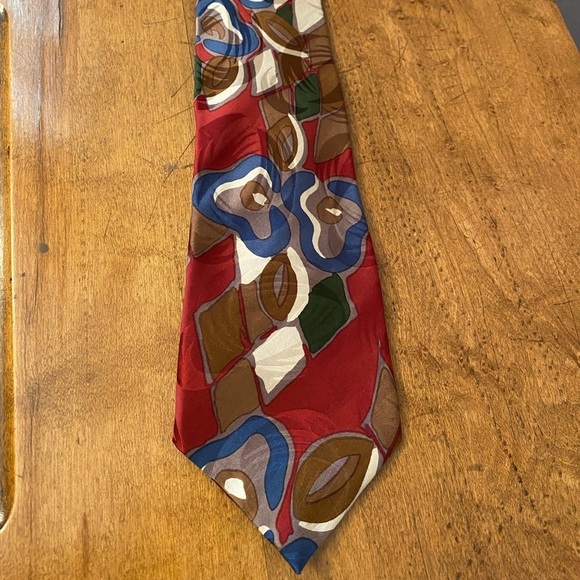 Vintage Mens Jesuis Silk Tie Necktie Red Blue Brown Tan 59” - Picture 3 of 6